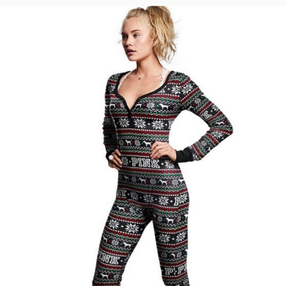 PINK Women's Onesie Pajama - size small ❄️